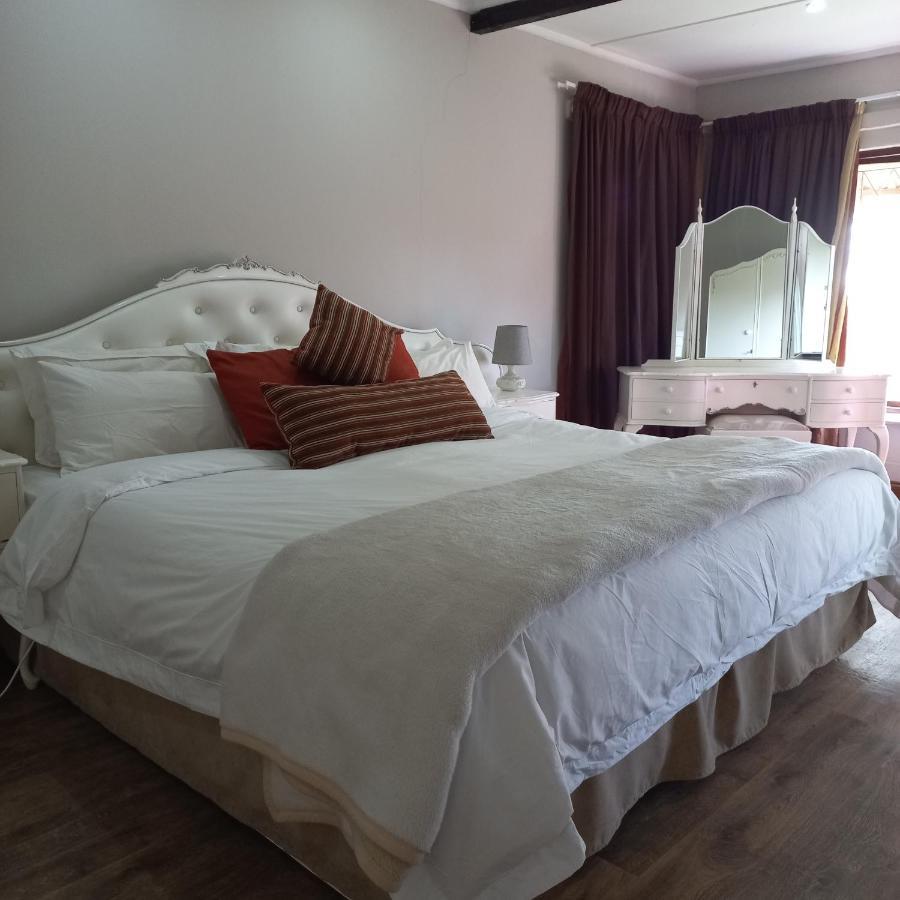 Rosedale Self Catering Cottage With Pool And Large Entertainment Bbq Area Henburg Park 외부 사진